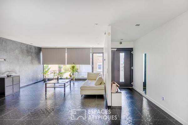 Maison cubique proche gare à Sannois