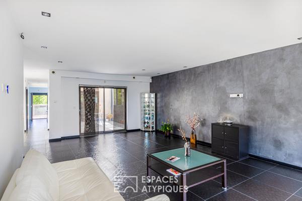 Maison cubique proche gare à Sannois