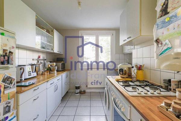 Appartement 4 pièces                                        - 38100 Grenoble Réf : 21708-IMMODEFRANCE69