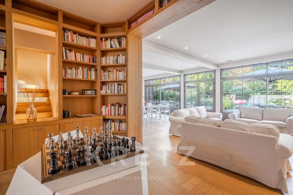 Bordeaux Caudéran - 1ère ligne face au Parc Bordelais, 420 m² signés Philippe Ducos