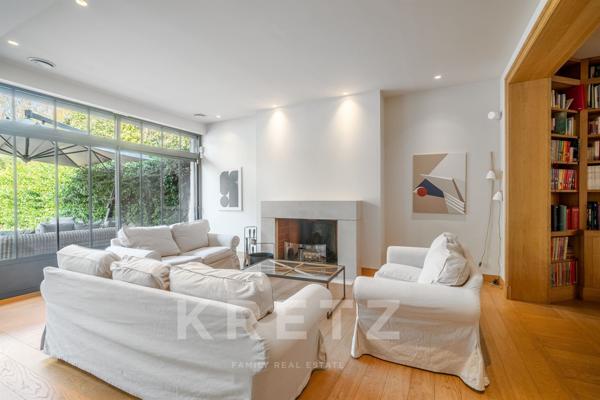 Bordeaux Caudéran - 1ère ligne face au Parc Bordelais, 420 m² signés Philippe Ducos