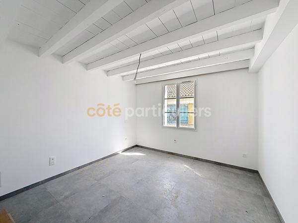 Vente
                Maison65 m² - 4 Pièces -
                    SAINT PIERRE D OLERON (17310)