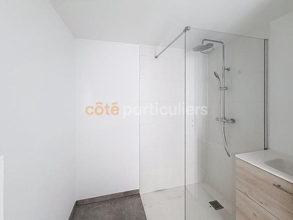 Vente
                Maison65 m² - 4 Pièces -
                    SAINT PIERRE D OLERON (17310)
