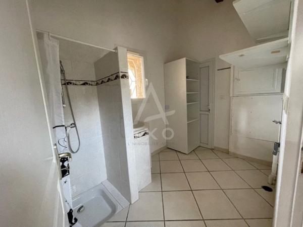 VILLA 145 M² 5 CHAMBRES TERRAIN 1500 M² PISCINE GARAGE