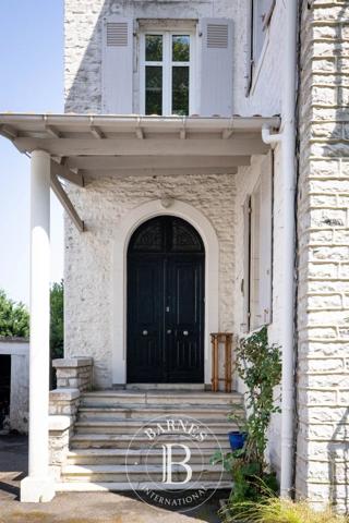 Bayonne, Maison 9 Chambres -  273 m² à vendre