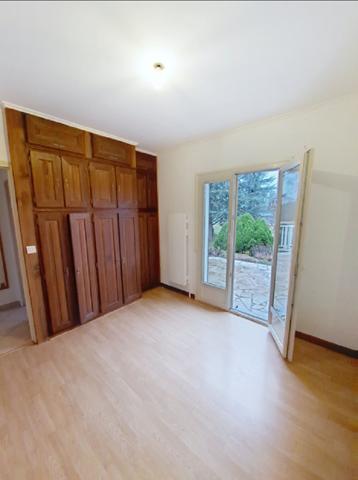 Maison familiale à vendre à Orcemont - 4 pièces, 3 chambres, terrain spacieux 630 m²