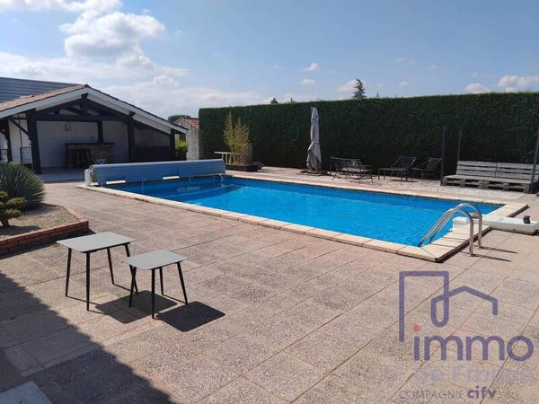 Maison 5 pièces                                        - 42340 Veauche Réf : 2901-CIFVFOREZVELAY