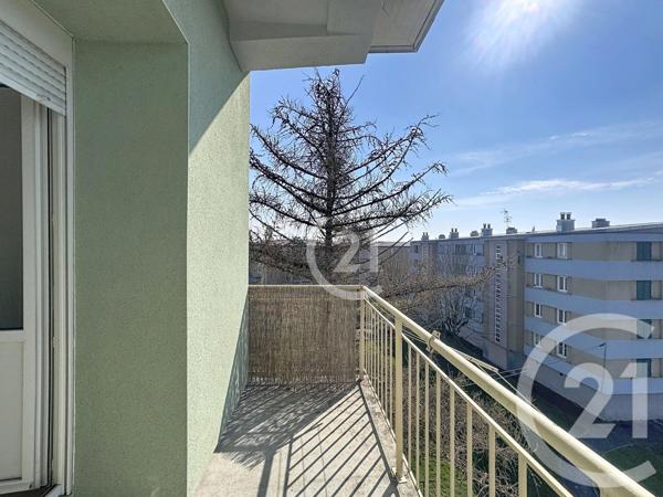Appartement T3 à vendre  3 pièces - 54 m2 BELFORT - 90
