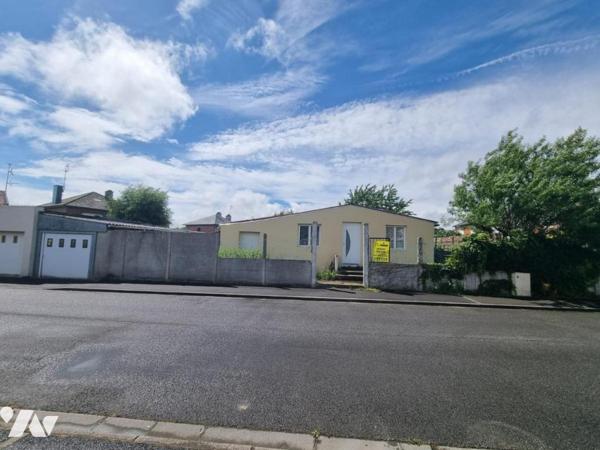Bonne rentabilité ! maison 2 ch+ garage  à rénover Cambrai 