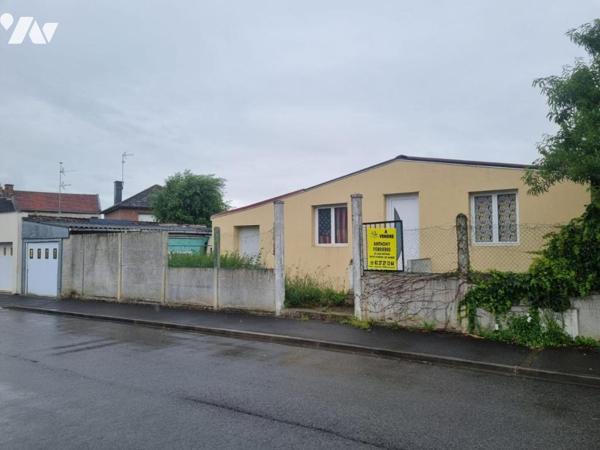 Bonne rentabilité ! maison 2 ch+ garage  à rénover Cambrai 