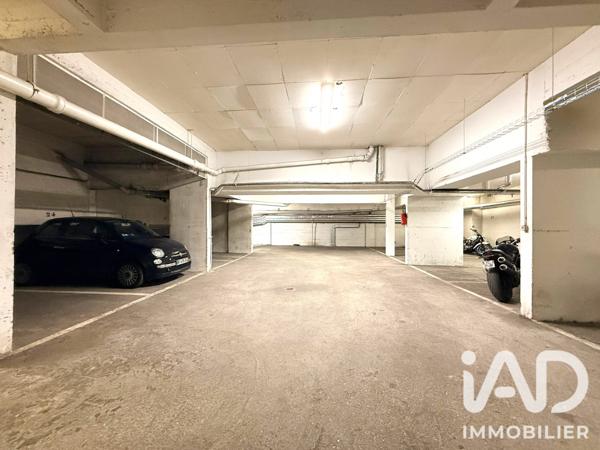 Parking à vendre 20 m² Paris 7