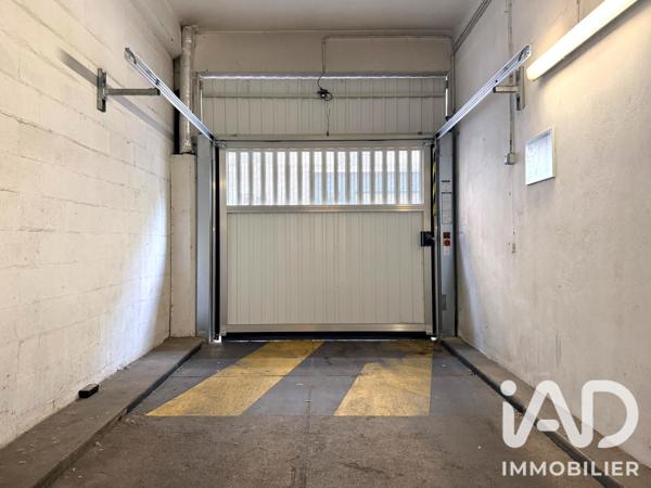 Parking à vendre 20 m² Paris 7