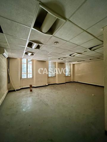 Vente Immeuble 1 pièce de 220m² - 83170 Brignoles