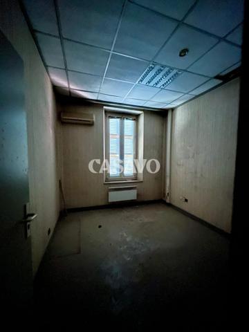 Vente Immeuble 1 pièce de 220m² - 83170 Brignoles