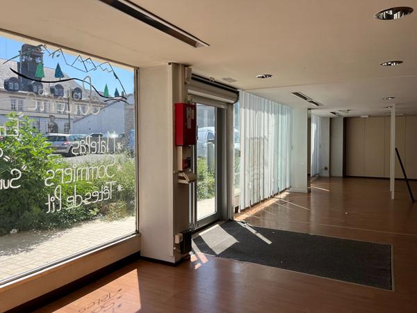 Local commercial 1100 m2