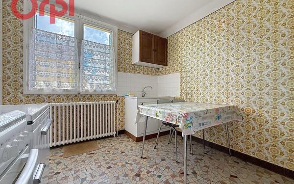 Maison à vendre    5 pièces • 81 m2 Saint-Germain-des-Fossés