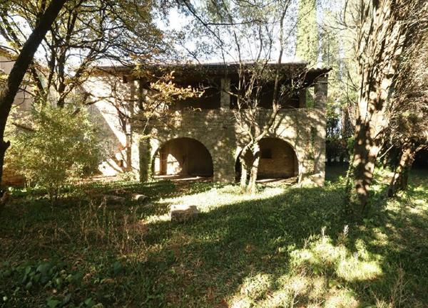 Maison à vendre    3 pièces •  Vallon-Pont-d'Arc