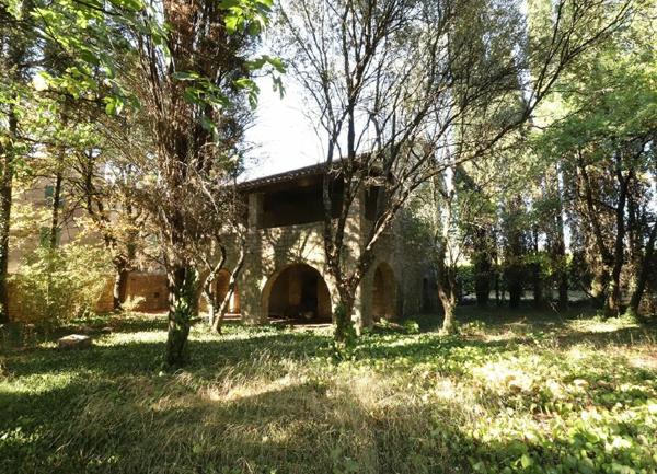 Maison à vendre    3 pièces •  Vallon-Pont-d'Arc