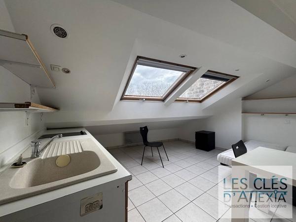 2 STUDIO VENDU EN 1 LOT