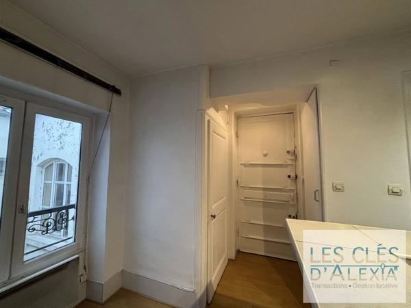 2 STUDIO VENDU EN 1 LOT