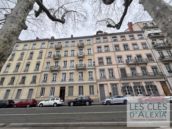 2 STUDIO VENDU EN 1 LOT
