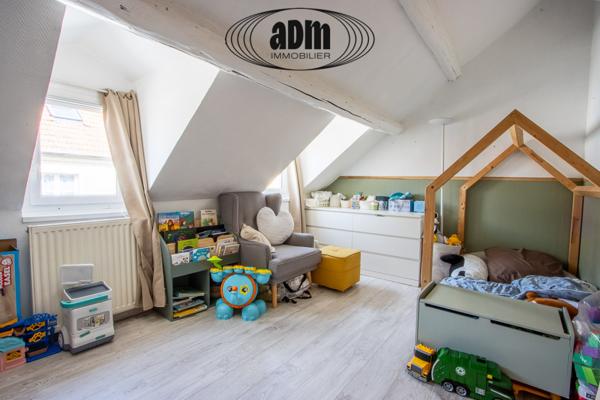 Appartement
                                                                                                                                                                                                                                                                                                                        3 pièce(s)                                                                                                                                                                                                          2 chambre(s)                                                                                                                                                                                                          60  m²