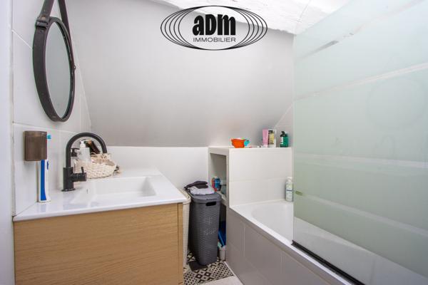 Appartement
                                                                                                                                                                                                                                                                                                                        3 pièce(s)                                                                                                                                                                                                          2 chambre(s)                                                                                                                                                                                                          60  m²