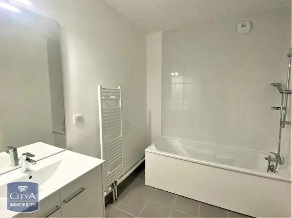 Appartement à louer 3 pièces 59.92m² Tourcoing (59200)