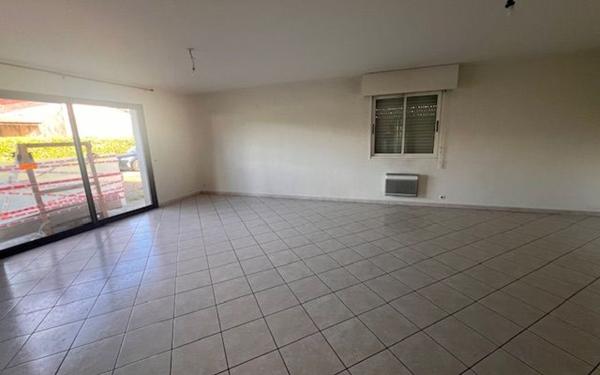 Maison à louer    4 pièces •  Saint-Martin-d'Oney