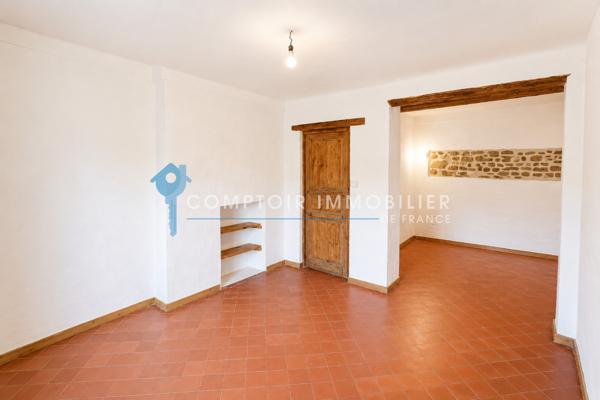 Maison
                                                                                                                                                                                                                                                                                                                        5 pièce(s)                                                                                                                                                                                                          4 chambre(s)                                                                                                                                                                                                          117  m²