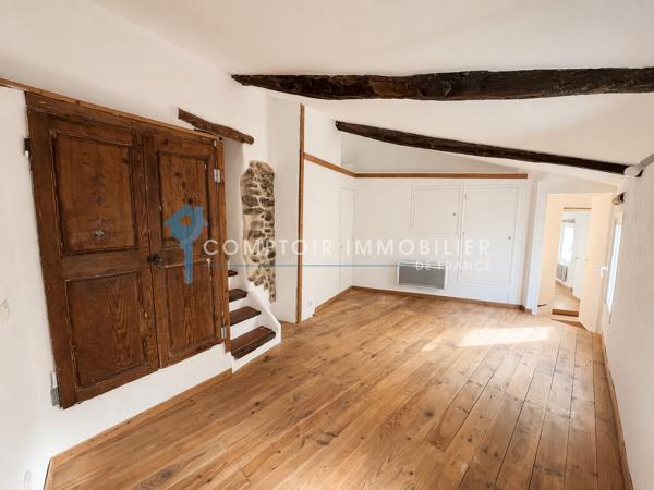 Maison
                                                                                                                                                                                                                                                                                                                        5 pièce(s)                                                                                                                                                                                                          4 chambre(s)                                                                                                                                                                                                          117  m²