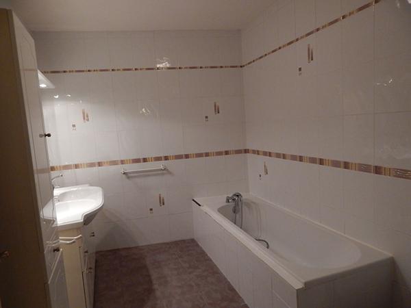 CHATEAUNEUF DE GADAGNE ENTRE LE THOR ET AVIGNON - MAISON A VENDRE DE 107 M² AVEC COUR DE 40 M²