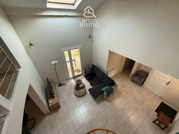 Maison
                                                                                                                                                                                                                                                                                                                        7 pièce(s)                                                                                                                                                                                                          4 chambre(s)                                                                                                                                                                                                          117.2  m²