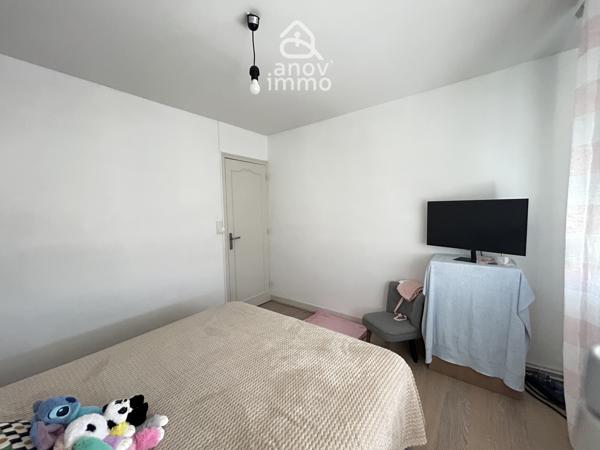 Maison
                                                                                                                                                                                                                                                                                                                        4 pièce(s)                                                                                                                                                                                                          3 chambre(s)                                                                                                                                                                                                          72  m²