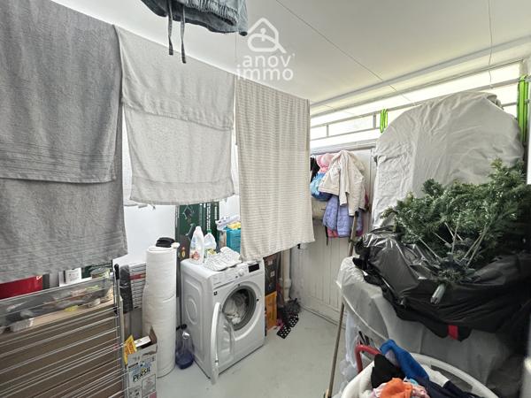 Maison
                                                                                                                                                                                                                                                                                                                        4 pièce(s)                                                                                                                                                                                                          3 chambre(s)                                                                                                                                                                                                          72  m²