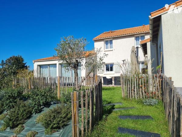 MAISON - ST LEGER LES VIGNES - Belle maison de 4 chambres avec dépendances