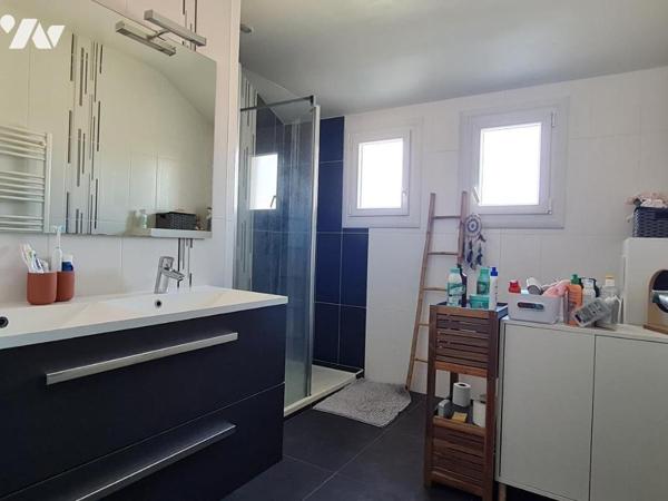 MAISON - ST LEGER LES VIGNES - Belle maison de 4 chambres avec dépendances