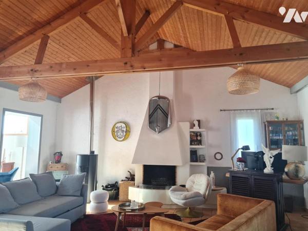 MAISON - ST LEGER LES VIGNES - Belle maison de 4 chambres avec dépendances