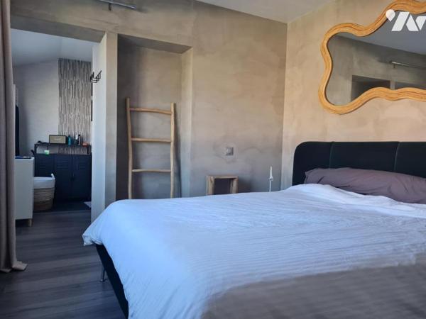 MAISON - ST LEGER LES VIGNES - Belle maison de 4 chambres avec dépendances