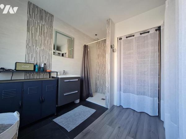 MAISON - ST LEGER LES VIGNES - Belle maison de 4 chambres avec dépendances