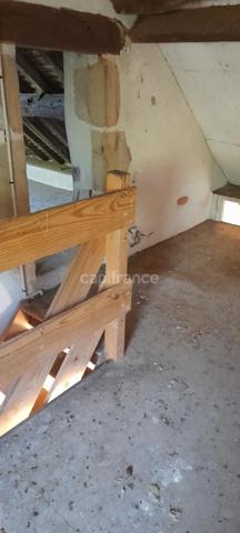 Maison à vendre 4 pièces POUZY MESANGY (03)