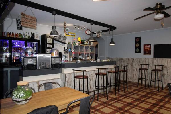 Commerce à vendre à Lanvallay