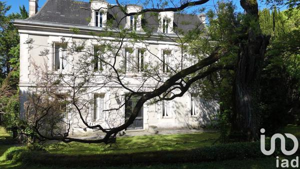 Maison de ville 14 pièces de 373 m² à Angoulême (16000)