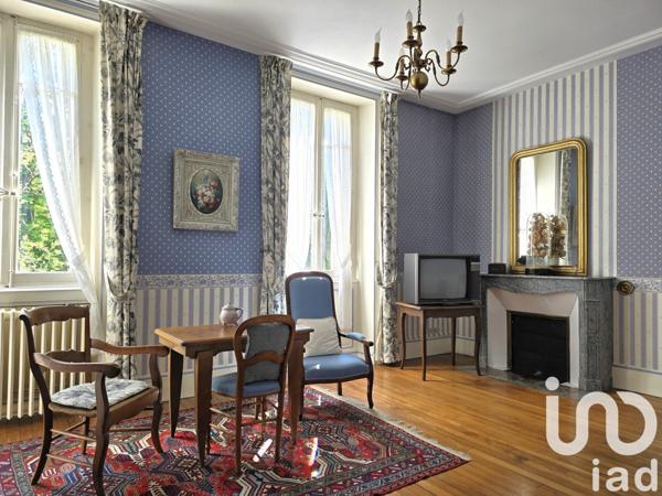 Maison de ville 14 pièces de 373 m² à Angoulême (16000)