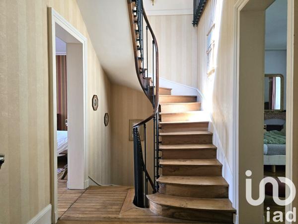 Maison de ville 14 pièces de 373 m² à Angoulême (16000)