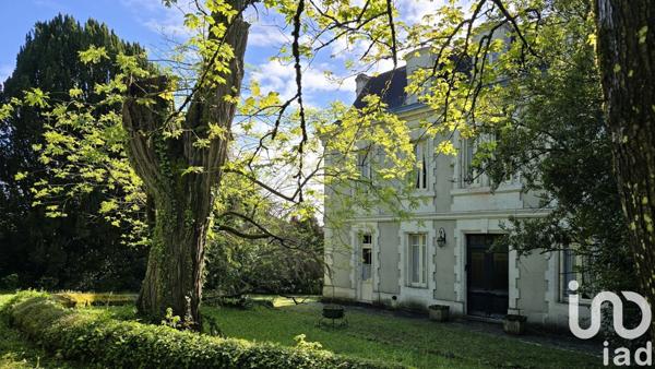Maison de ville 14 pièces de 373 m² à Angoulême (16000)
