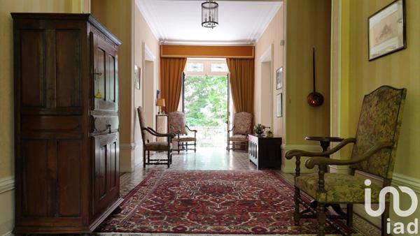 Maison de ville 14 pièces de 373 m² à Angoulême (16000)