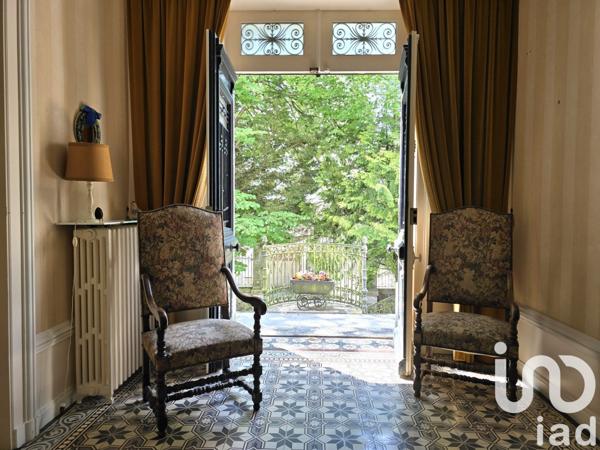 Maison de ville 14 pièces de 373 m² à Angoulême (16000)
