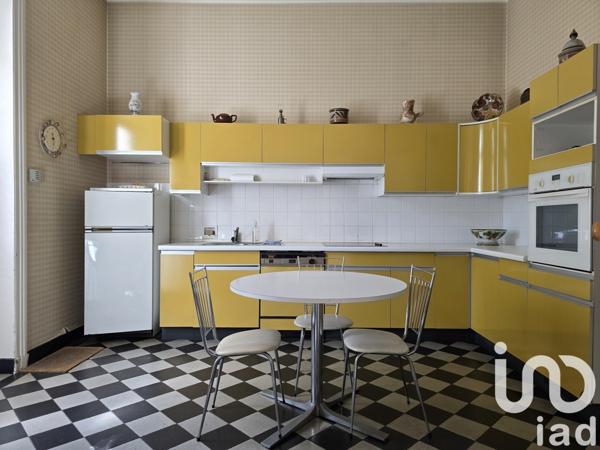 Maison de ville 14 pièces de 373 m² à Angoulême (16000)