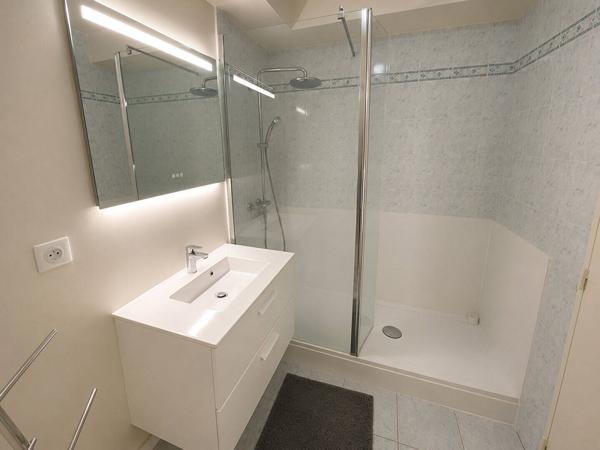 Appartement à vendre - Suresnes 2 pièces de 55.36 m²